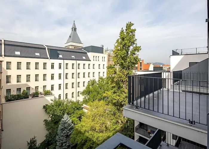 Appartamento Rooftop Access - French Balcony - Budapest