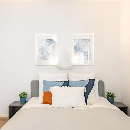 Rooftop Access - French Balcony - Βουδαπέστη